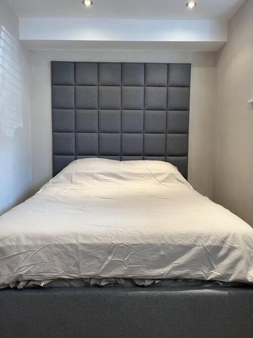 Gorgeous 2 Bed Loft Style Apartment Manchester Extérieur photo
