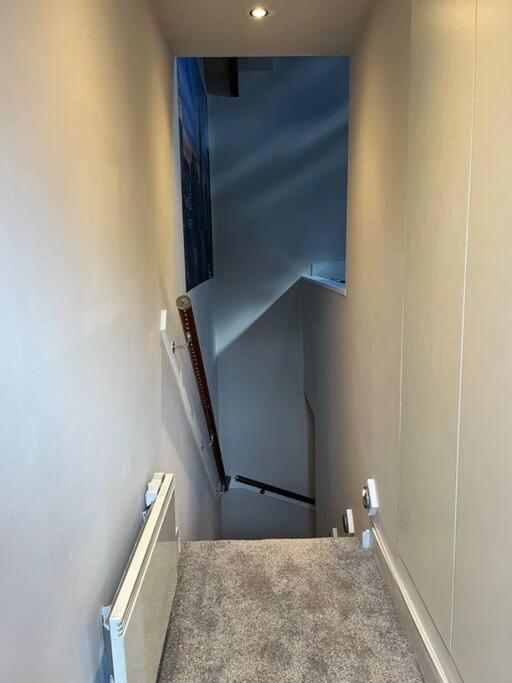Gorgeous 2 Bed Loft Style Apartment Manchester Extérieur photo